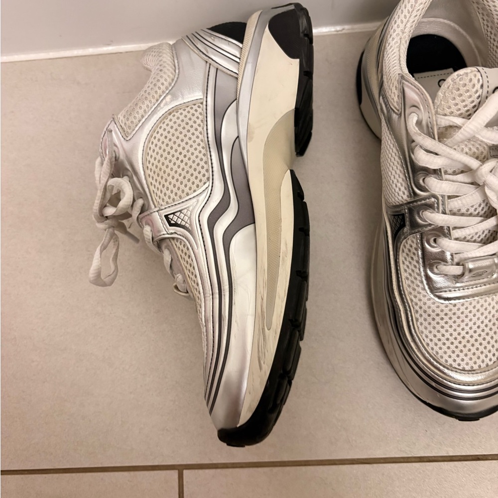 Chanel white and silver sneakers - Picture 4 of 12